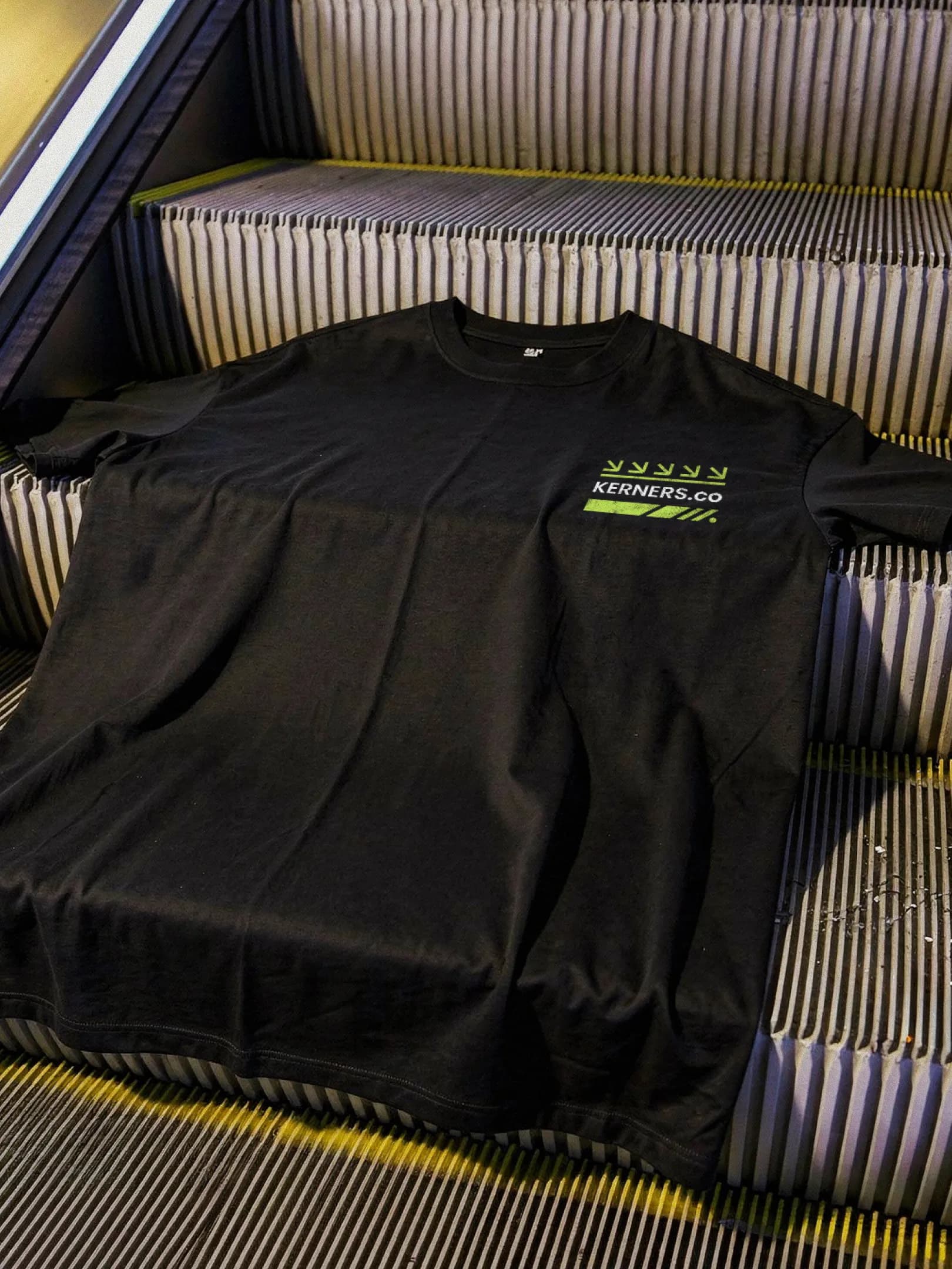 T-Shirt Oversize — Explorer III — vista alternativa